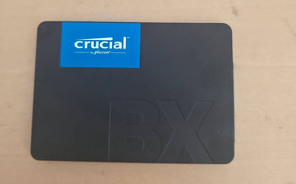 Disques durs: Crucial BX500 120GB SSD – D'occasion à Basel par Junior_Store