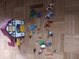 Playmobil Bauernhof mit Tieren und Zubehör, komplett!Preis v