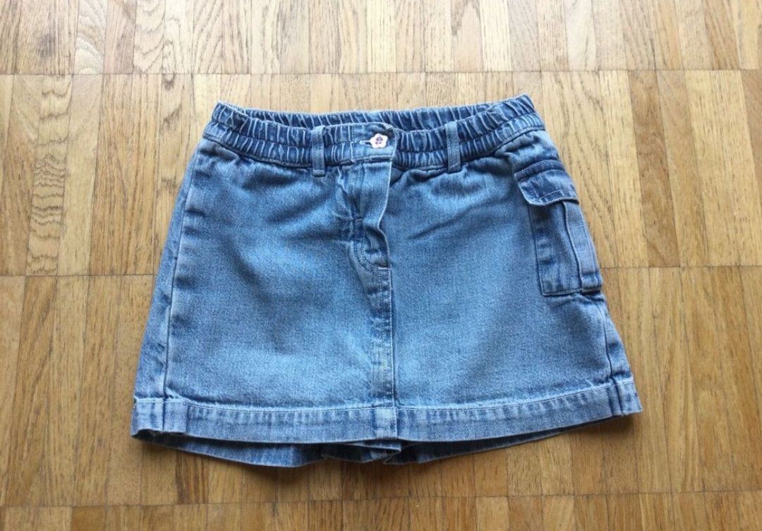Pantaloni: Jeans Shorts, Mädchen, Gr 98 – Usato da Zürich venduto da ShadowVorlon