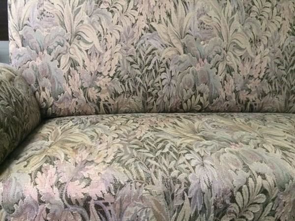 Sofas: Sofa !! antik !! Stoff mit Blumendekor ! – Gebraucht aus Brügg BE von rutschimedizin 4