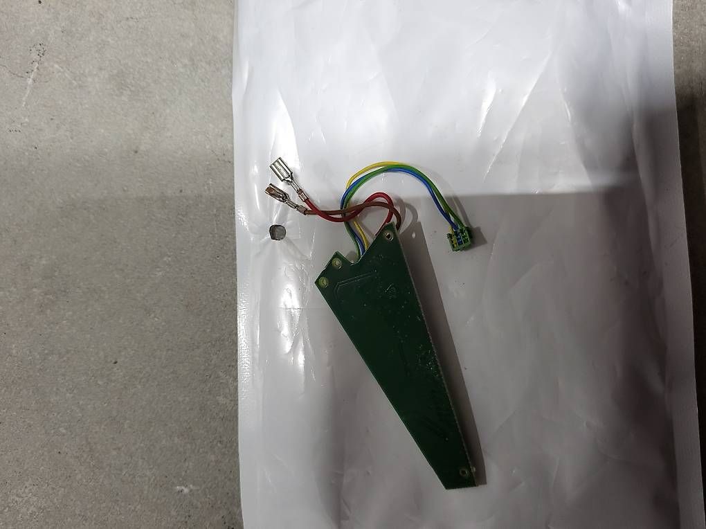 Modellini di ferrovie: Digital decoder märklin – Usato da St. Antoni venduto da Menzce 2