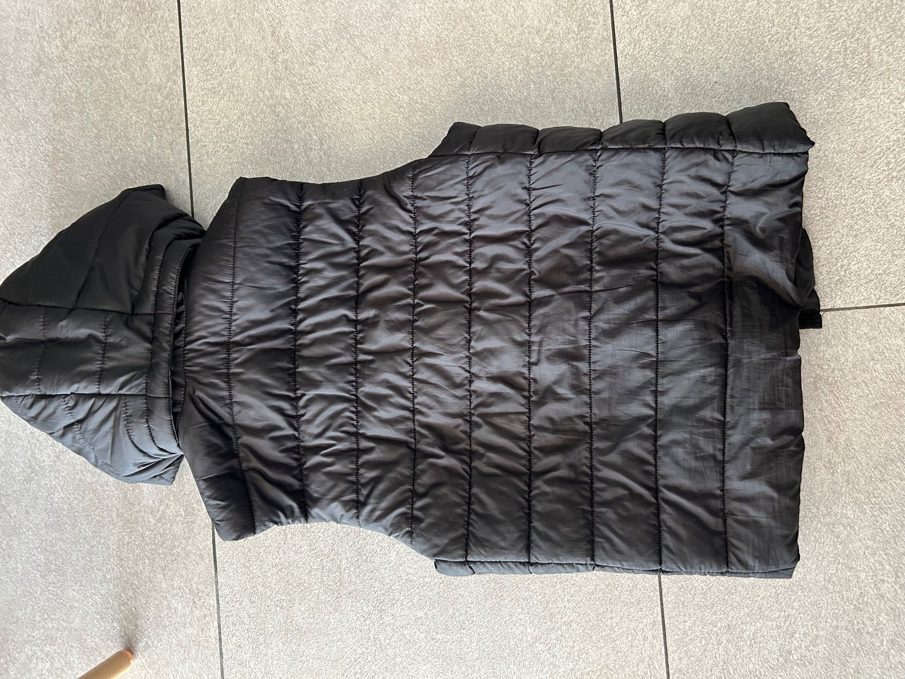 H&M Altro abbigliamento per bambino: weste / gilet léger NOIR Gr.170 – Usato da Arbedo venduto da nadia1973 5