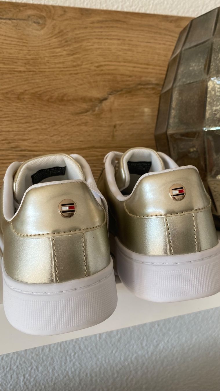 Tommy Hilfiger Scarpe da donna: Tommy Hilfiger Sneaker Grösse 37 NEU – Nuovo e nell'imballaggio originale da Brüttisellen venduto da kat_g7jv 1