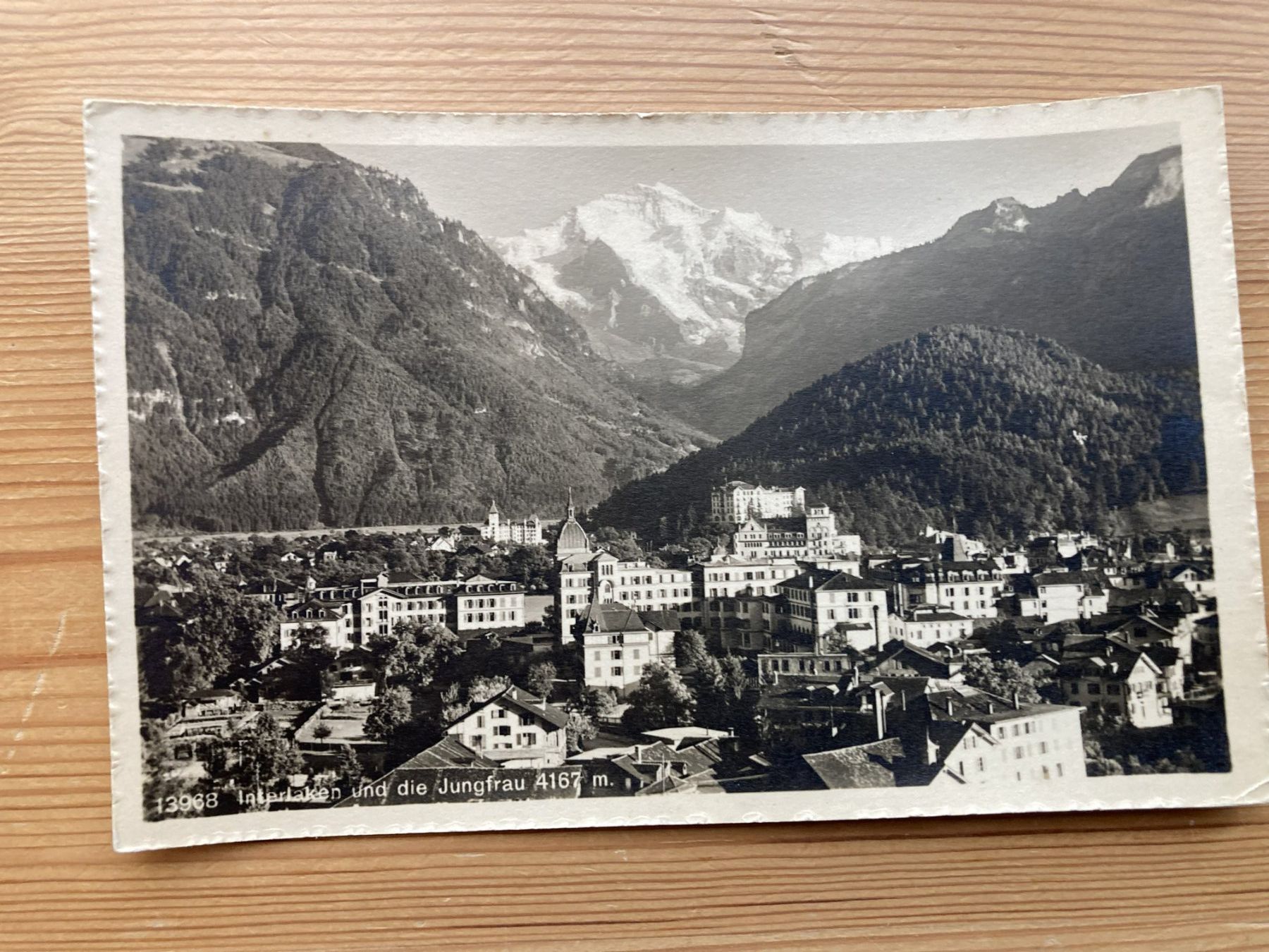 Cartoline postali: Interlaken und die Jungfrau - AK – Nuovo (secondo la descrizione) da Oberuzwil venduto da Henri09