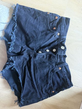 Schwarze Levi's 501 Jeans Shorts, Gr. W25, Top Zustand! (55)
