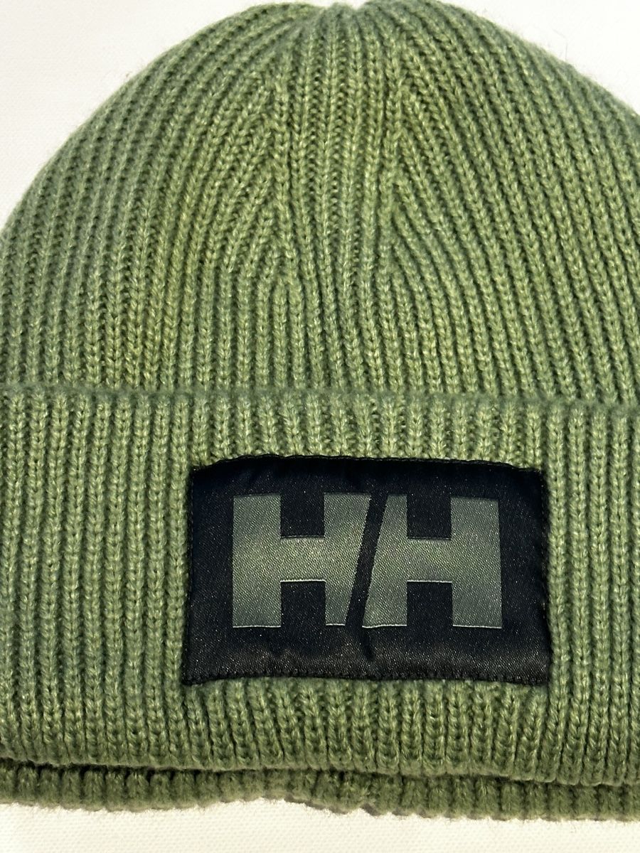 Helly Hansen Copricapi, berretti & cappellini: Helly Hansen Mütze, grün – Nuovo (secondo la descrizione) da Rorschach venduto da car_wbc5 3