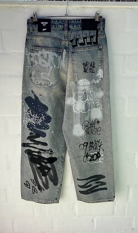 Jeans: Jeans mit Print Neu mit Etikett – Nuovo e nell'imballaggio originale da Tagelswangen venduto da fireiceprincess 1