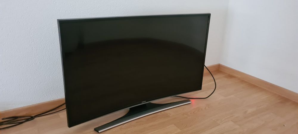 Samsung UE40JU6550UXZG 40 Zoll TV | Kaufen auf Ricardo