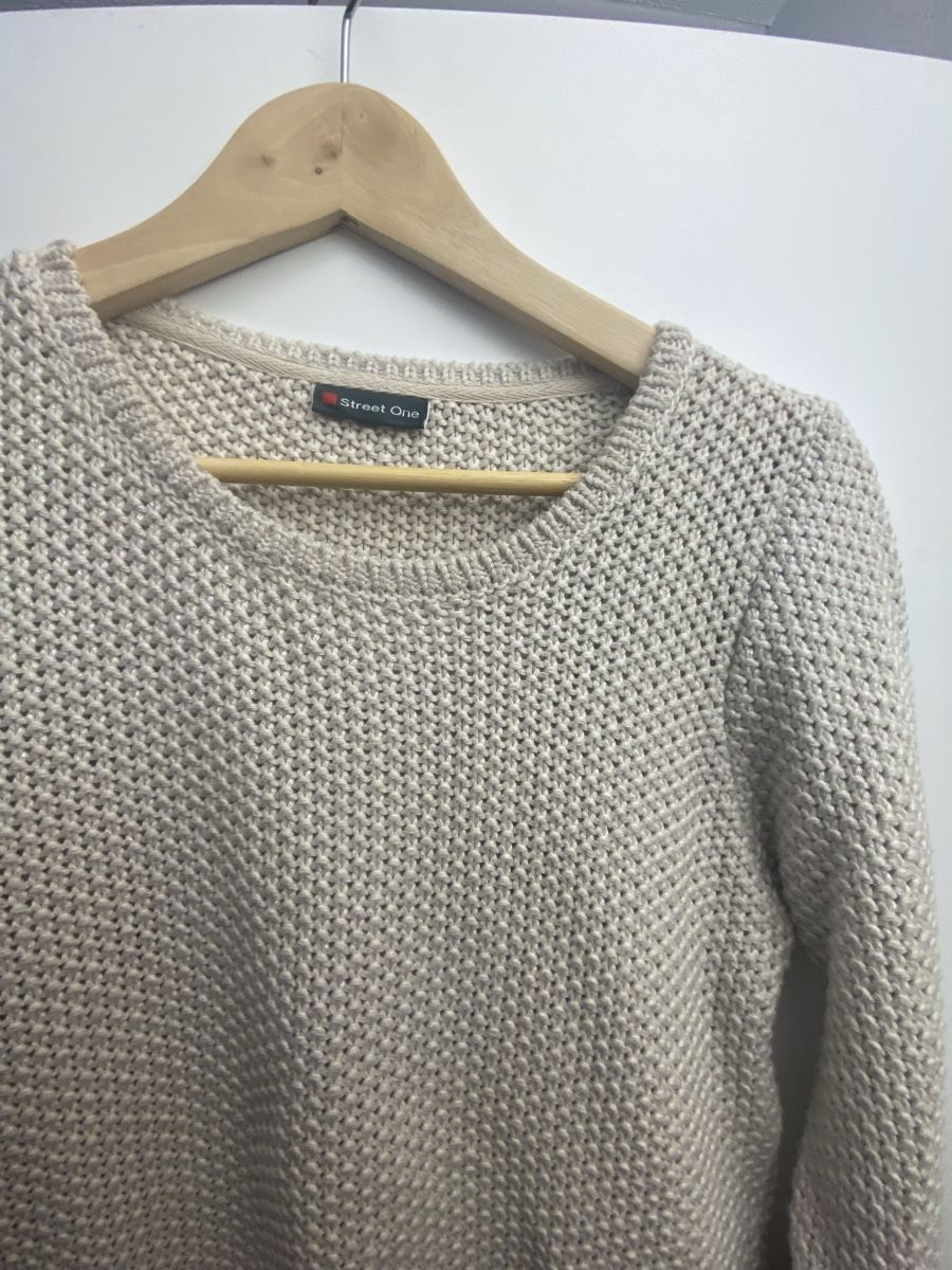 Pullover & Sweatshirts: Damen Pullover beige Grösse 36 Street One – Gebraucht aus Herrenschwanden von Cate67 1