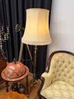 Klassische Stehlampe mit Stoffschirm und Fransen Landhaussti