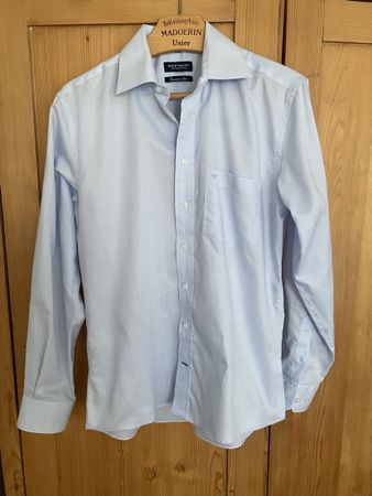 Westbury Hemd, Gr. 39, hellblau, Top Zustand für den Sommer!