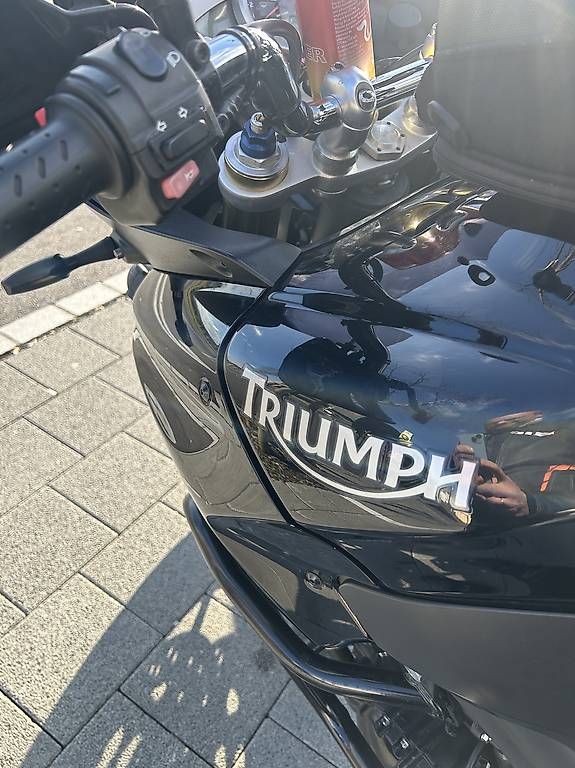 Touring: Verkaufe wunderschöne Triumph Tiger 1050 – Usato da Biberist venduto da sch_2gq6