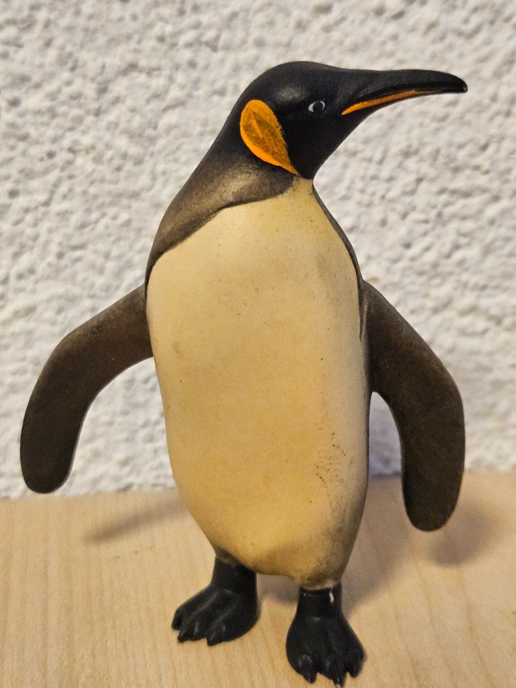 Statuette: Pinguin, Königspinguin D=14.5cm – Usato da Jona venduto da ASMARADO