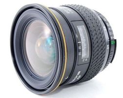 Sony AF 20-35mm 3.5-4.5 de tokina