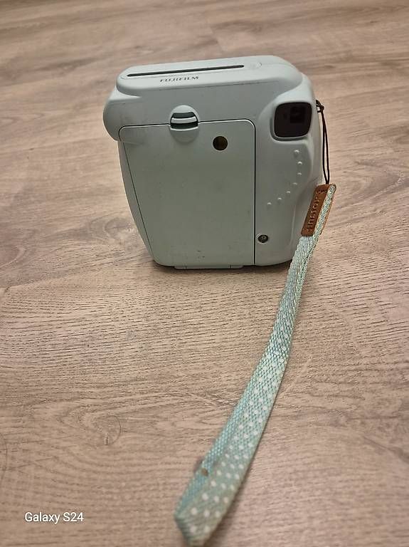 Fotocamera: Appareil photo instax mini 9 – Usato da Gingins venduto da zoe_d59r 2