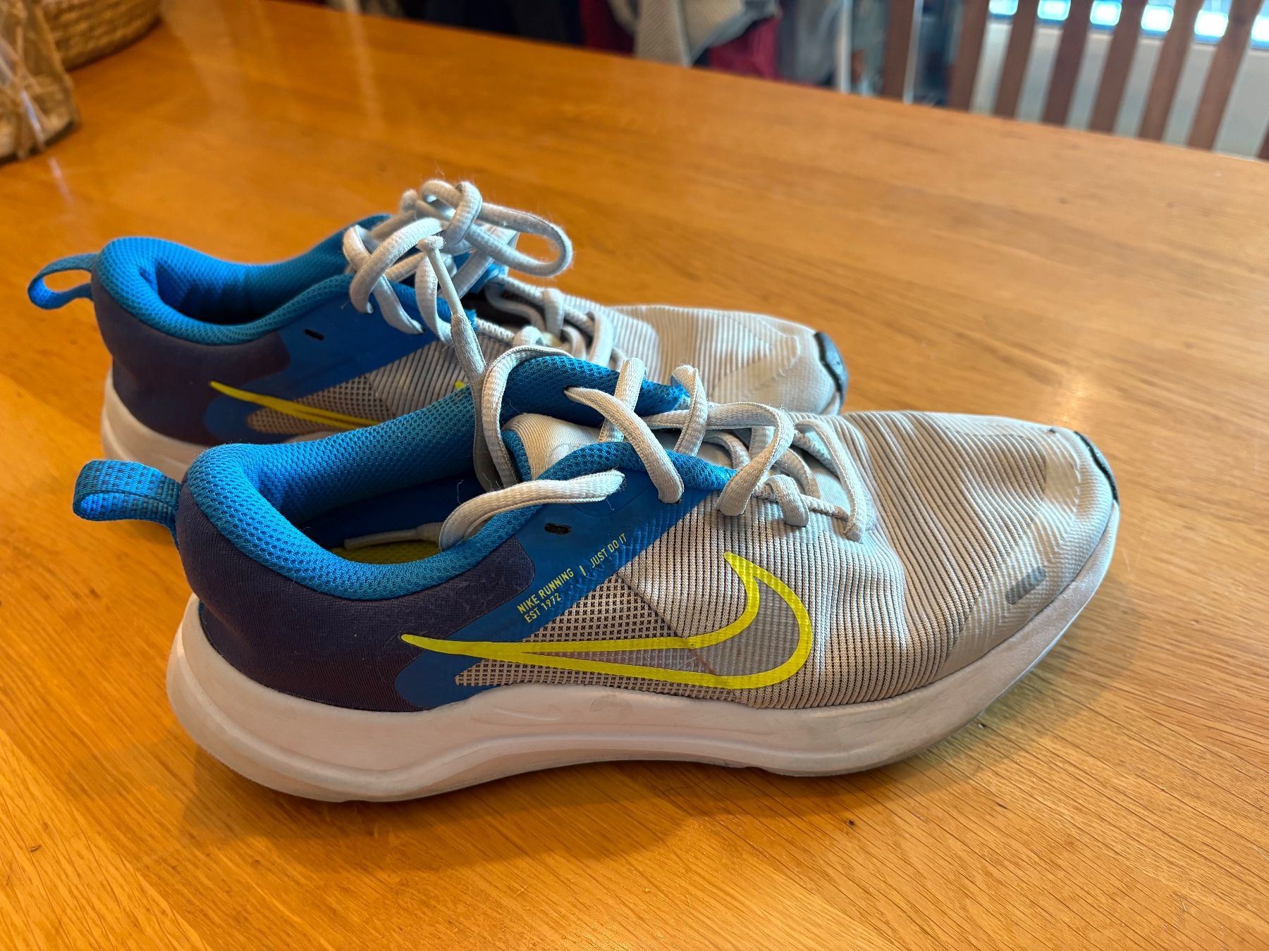 Nike Scarpe per ragazzi: Chaussures Nike taille 36 – Usato da Attalens venduto da Skorpionica 1