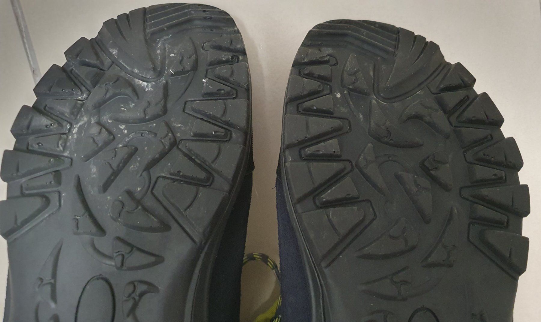 Scarpe da uomo: Wanderschuhen, Gr. 38, eher klein – Usato da Zürich venduto da Loubol 4