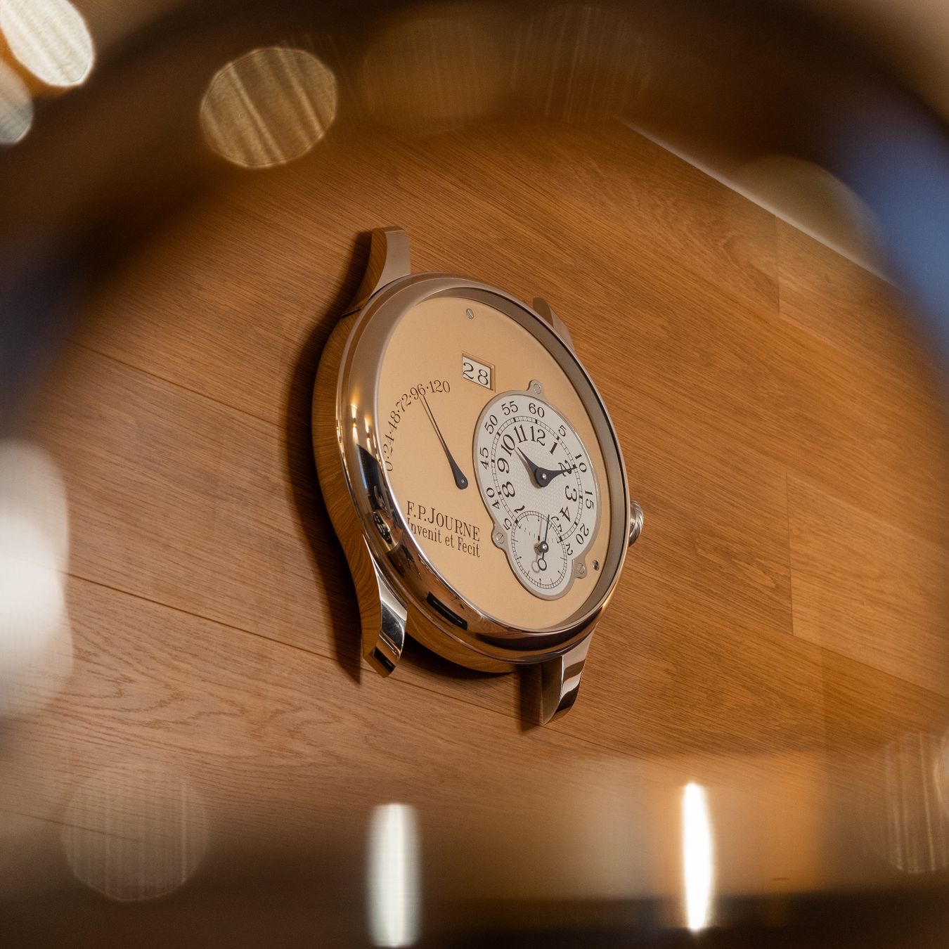 Orologi da terra & Orologi da parete: Wall clock FP Journe OCTA Reserve de marche NOS – Nuovo e nell'imballaggio originale da Genève venduto da aspaklariacollection 1