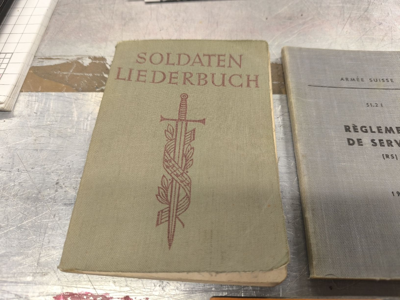 Bücher: BUCH SCHWEIZER ARMEE – Gebraucht aus Cama von anto_a 1