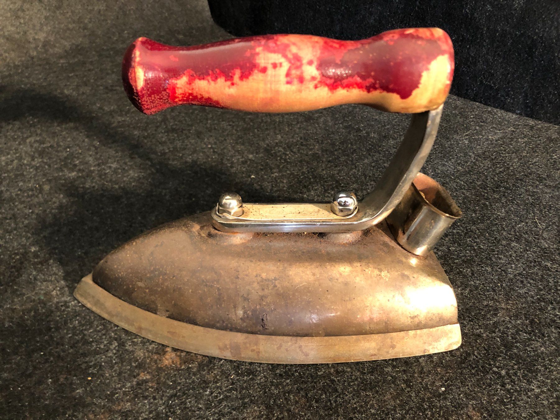Bügeleisen: Ancien fer à repasser. Cometa. – Gebraucht aus Saignelégier von Dubois_Vintage 1