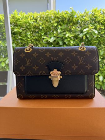 Louis Vuitton Victoire Monogram Noir Schultertasche