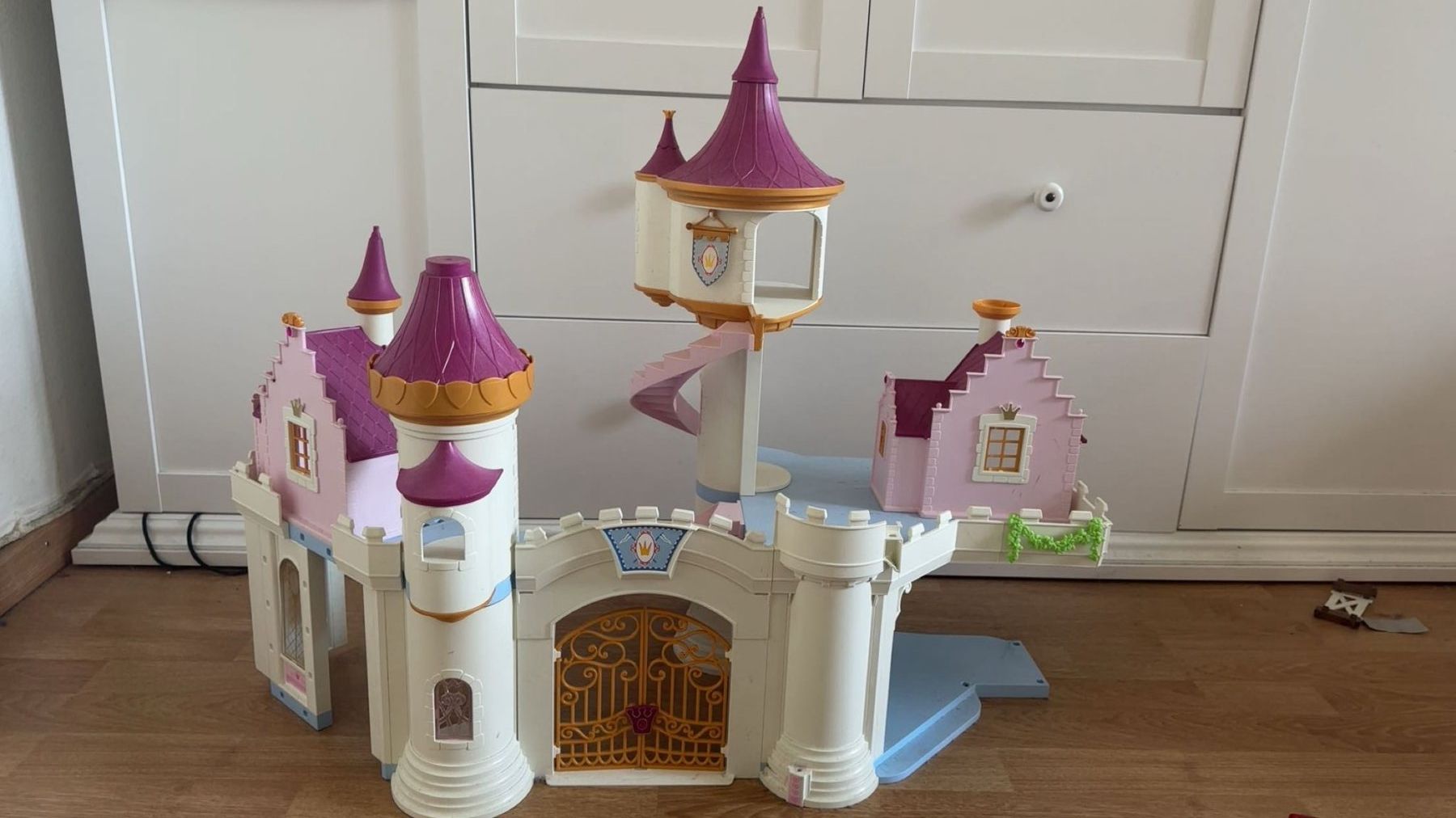 Playmobil Giocattoli: Playmobil Prinzessinnenschloss – Usato da Adliswil venduto da odi_pj9c