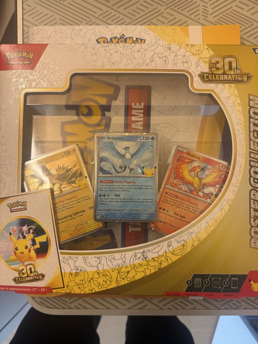 Pokémon Carte collezionabili: 30th Poster Collection – Usato da Bäretswil venduto da pat_v9b5