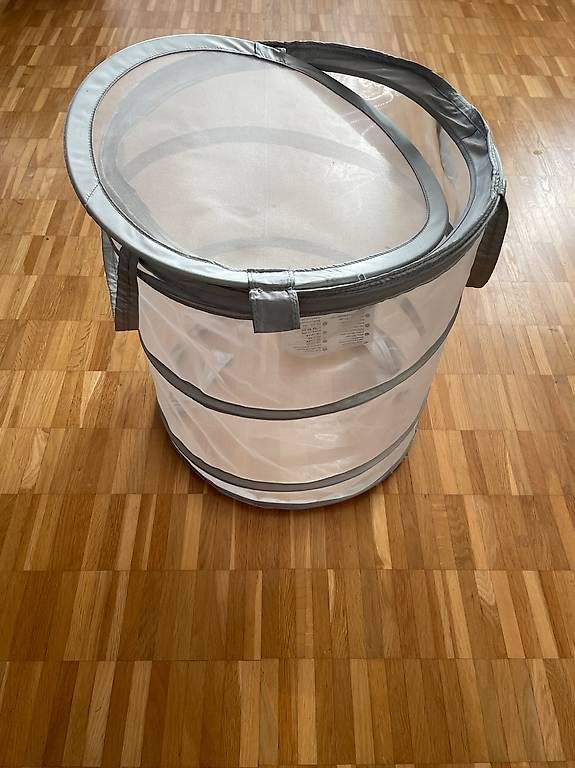Ikea Cesti per biancheria: IKEA-Wäschekorb – Usato da Jona venduto da Tr3s