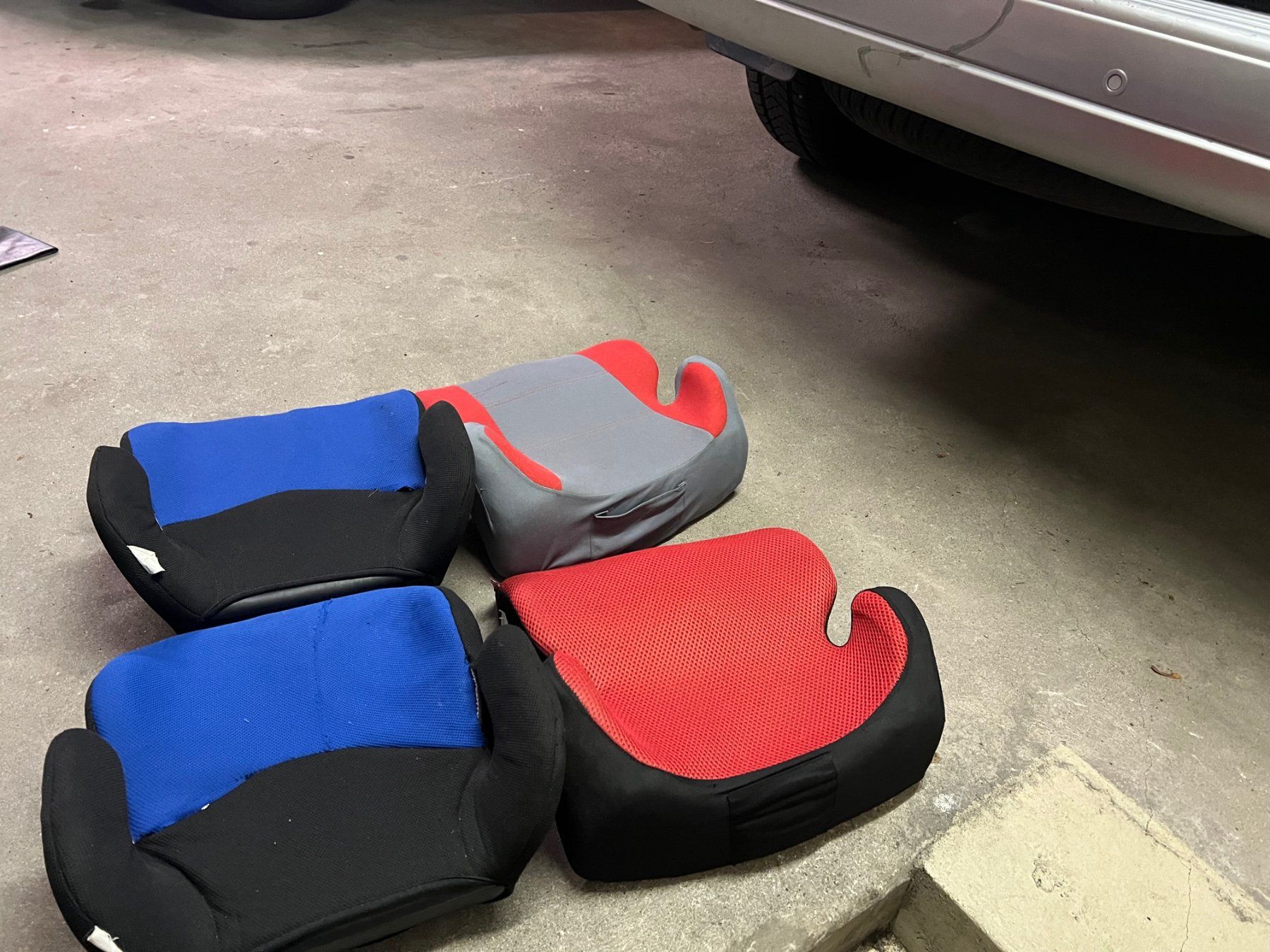 Sièges auto: Kinder-Autositzt 4x – D'occasion à Brütten par Style-Snob 2