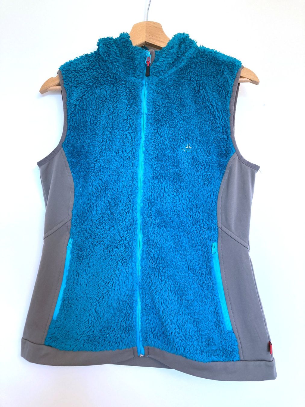 Gilets & Westen: Gilet/Jacke türkis - Grösse 38 – Gebraucht aus Grüt (Gossau ZH) von javelin00