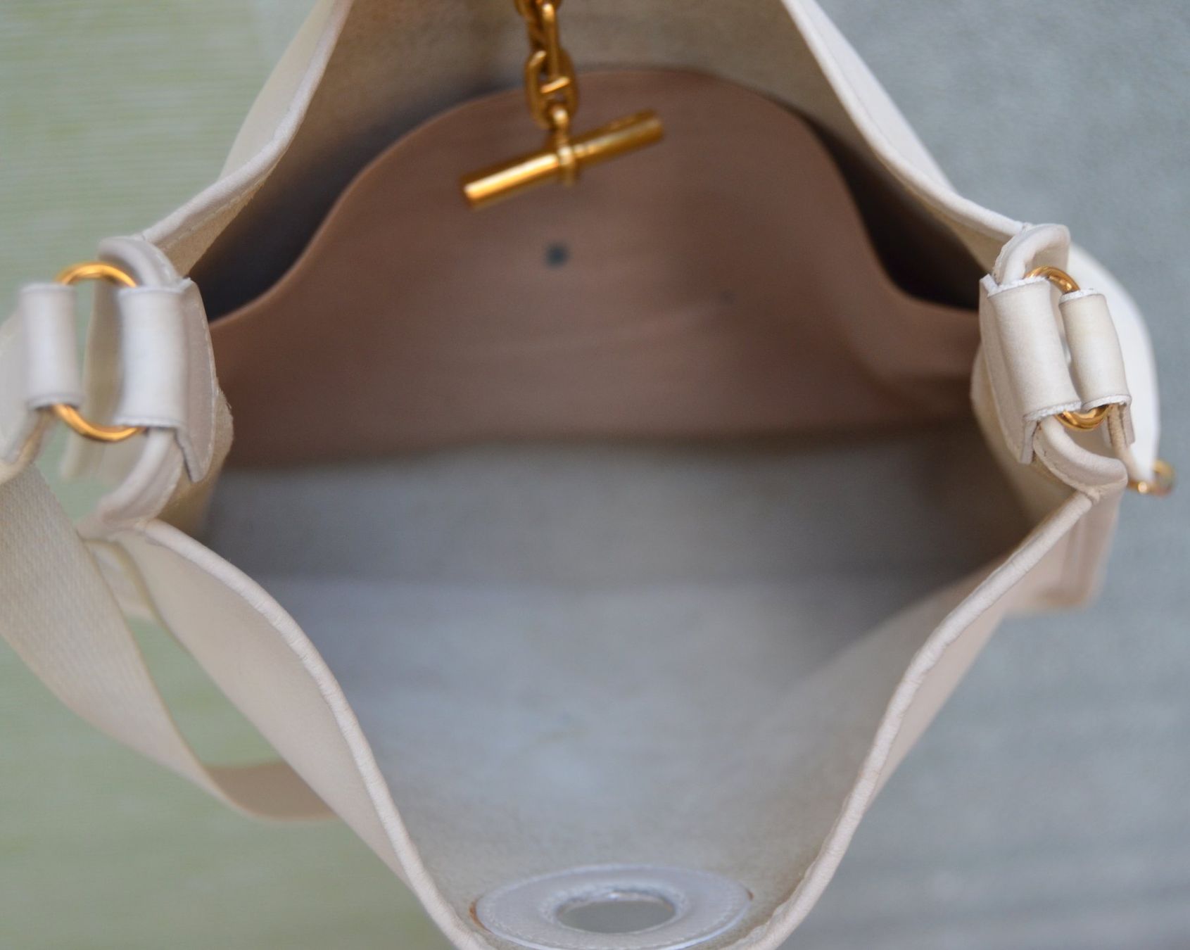 Hermès Taschen für Damen: Hermès Vespa Tasche  / sac 28 cm – Gebraucht aus Collonges von Auganien 6
