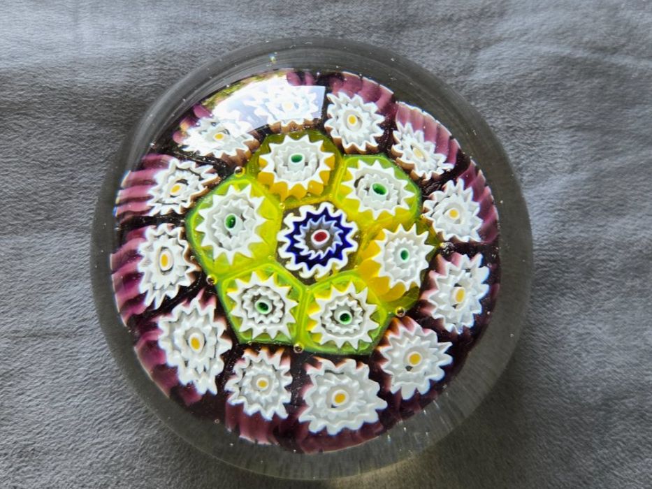 Murano Verres: Glaskugel Papiergewicht Murano Stil Blumenmuster 8 cm – D'occasion à Meggen par everydaysale