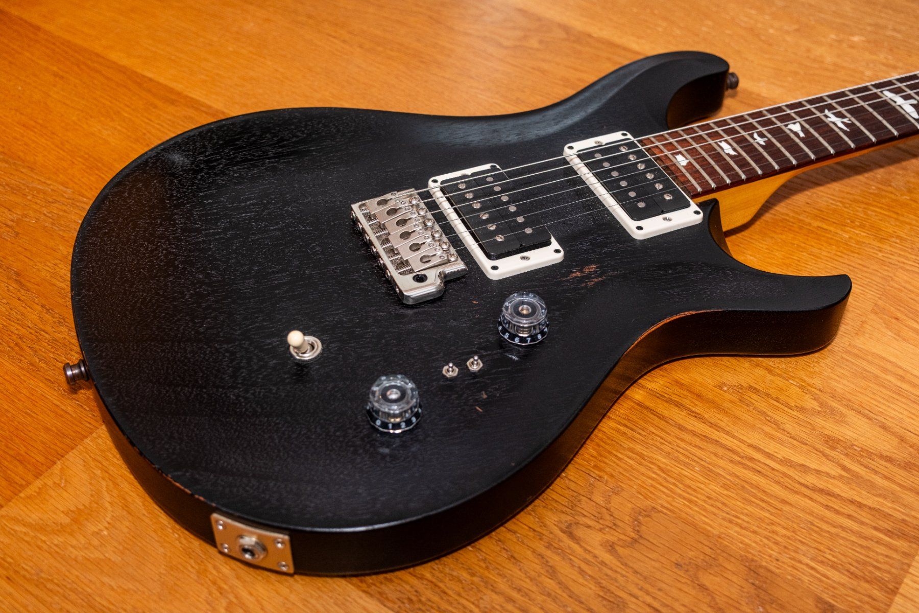 PRS Strumenti musicali: 2016 PRS CE24 "Custom 24-08 Edition" - Satin Black – Usato da Küssnacht am Rigi venduto da Nexovox