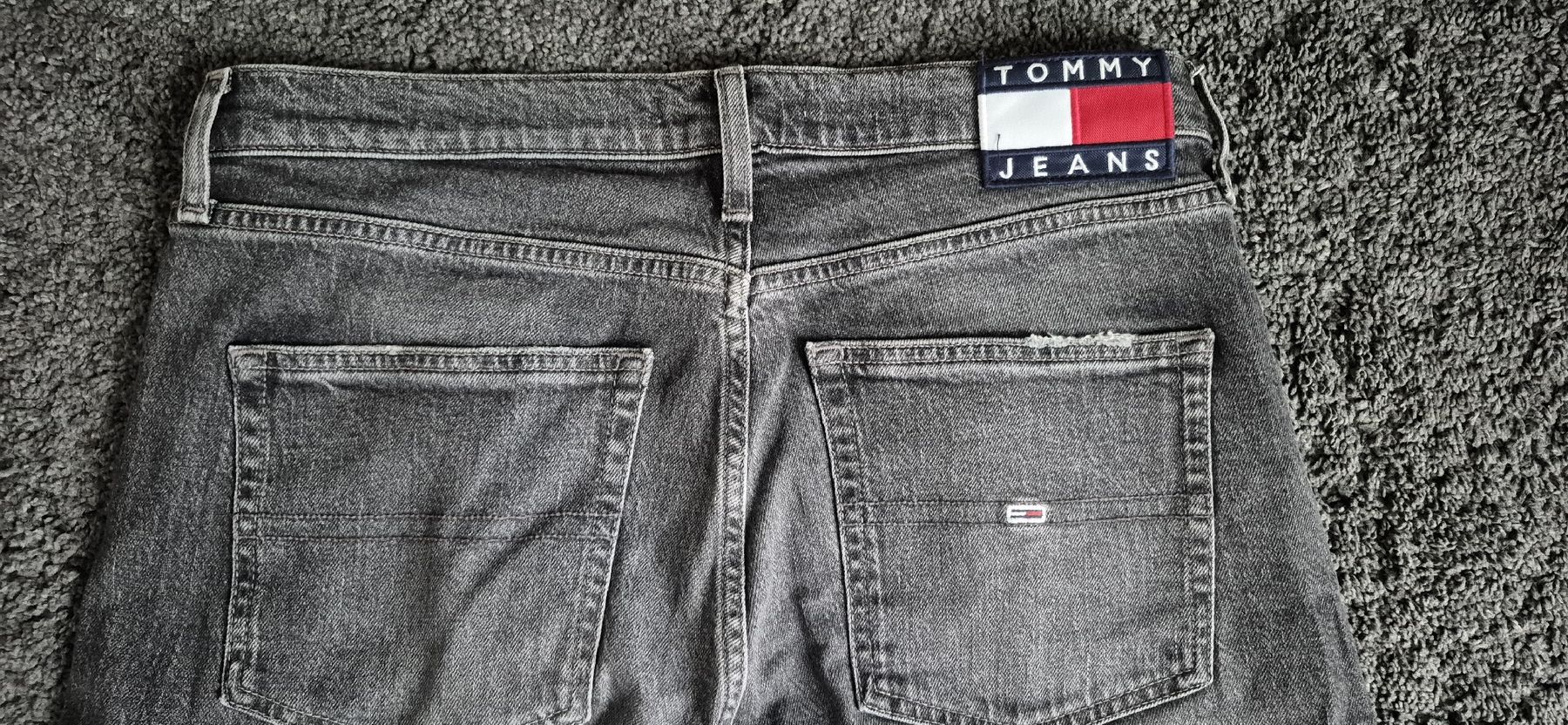 Tommy Hilfiger Jeans: Tommy Jeans.Gr.31 – Nuovo (secondo la descrizione) da Rodersdorf venduto da dane083 4