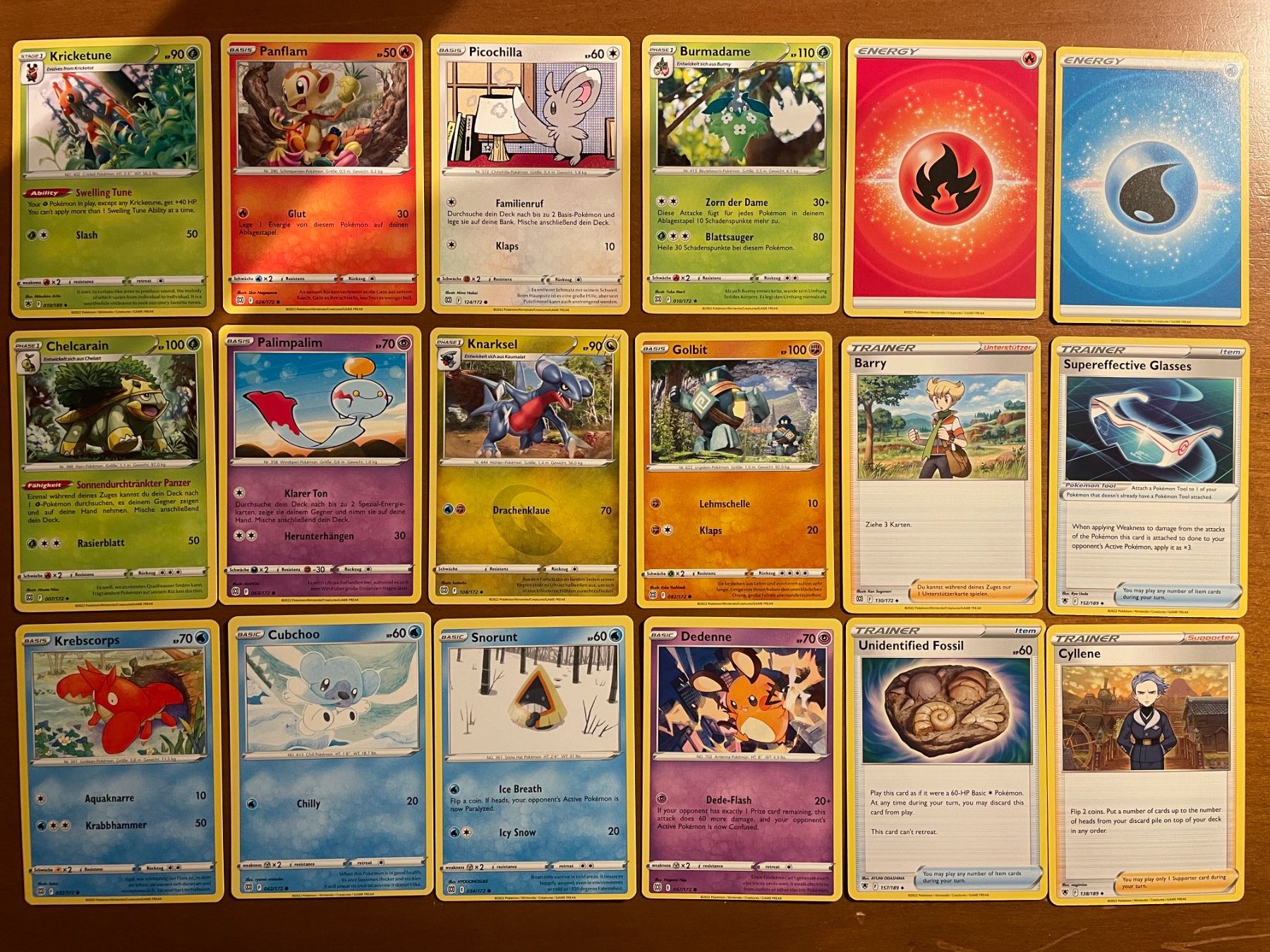 Pokémon Carte collezionabili: Pokemon Karten Set (Versand gratis) – Nuovo (secondo la descrizione) da Chur venduto da Angerson