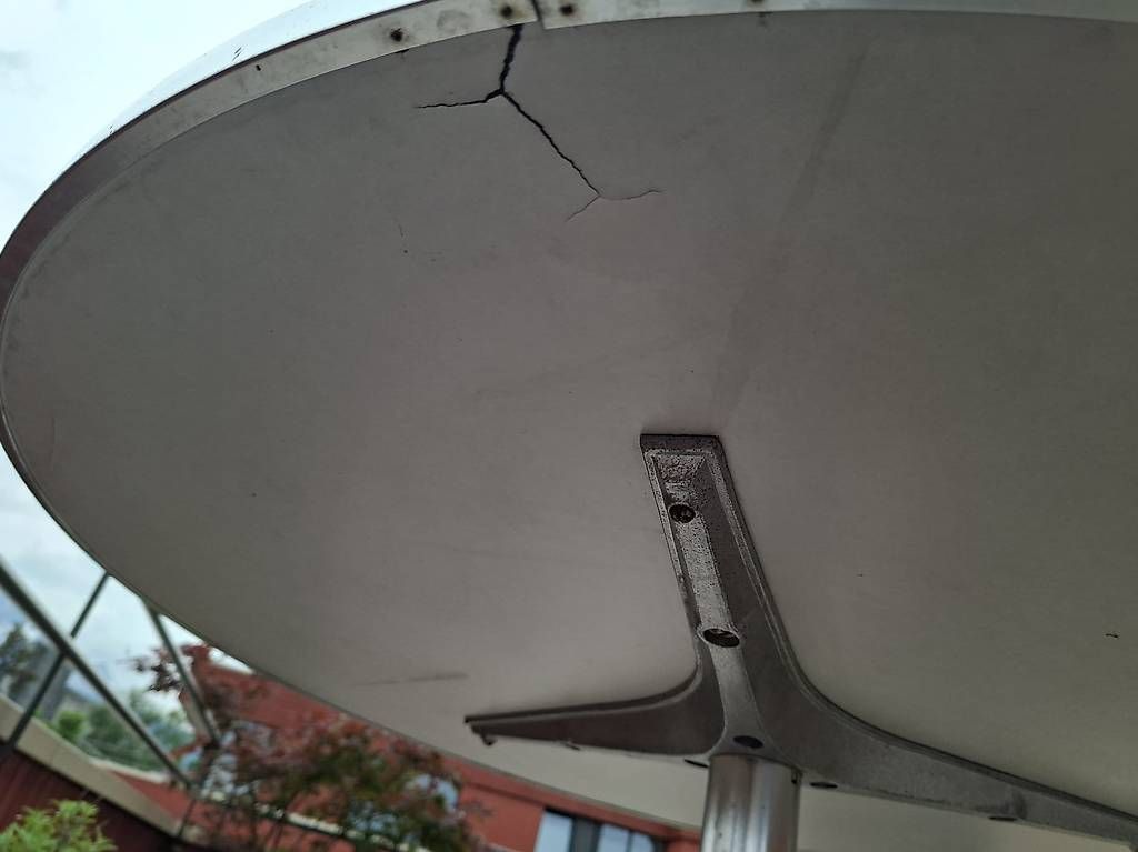 Tavoli: Edelstahl Tisch – Usato da Luzern venduto da Paddy69 4