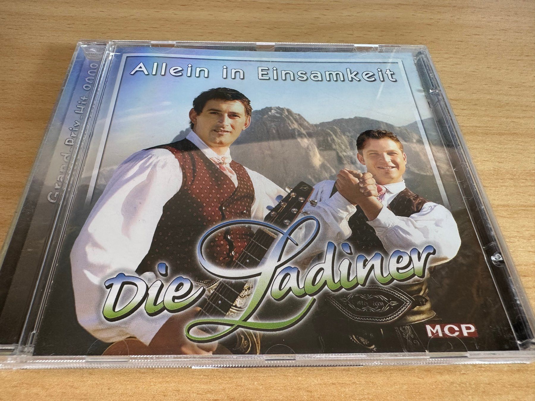 CD: Die Ladiner – Allein In Einsamkeit – Usato da Rikon im Tösstal venduto da Alpenmutz
