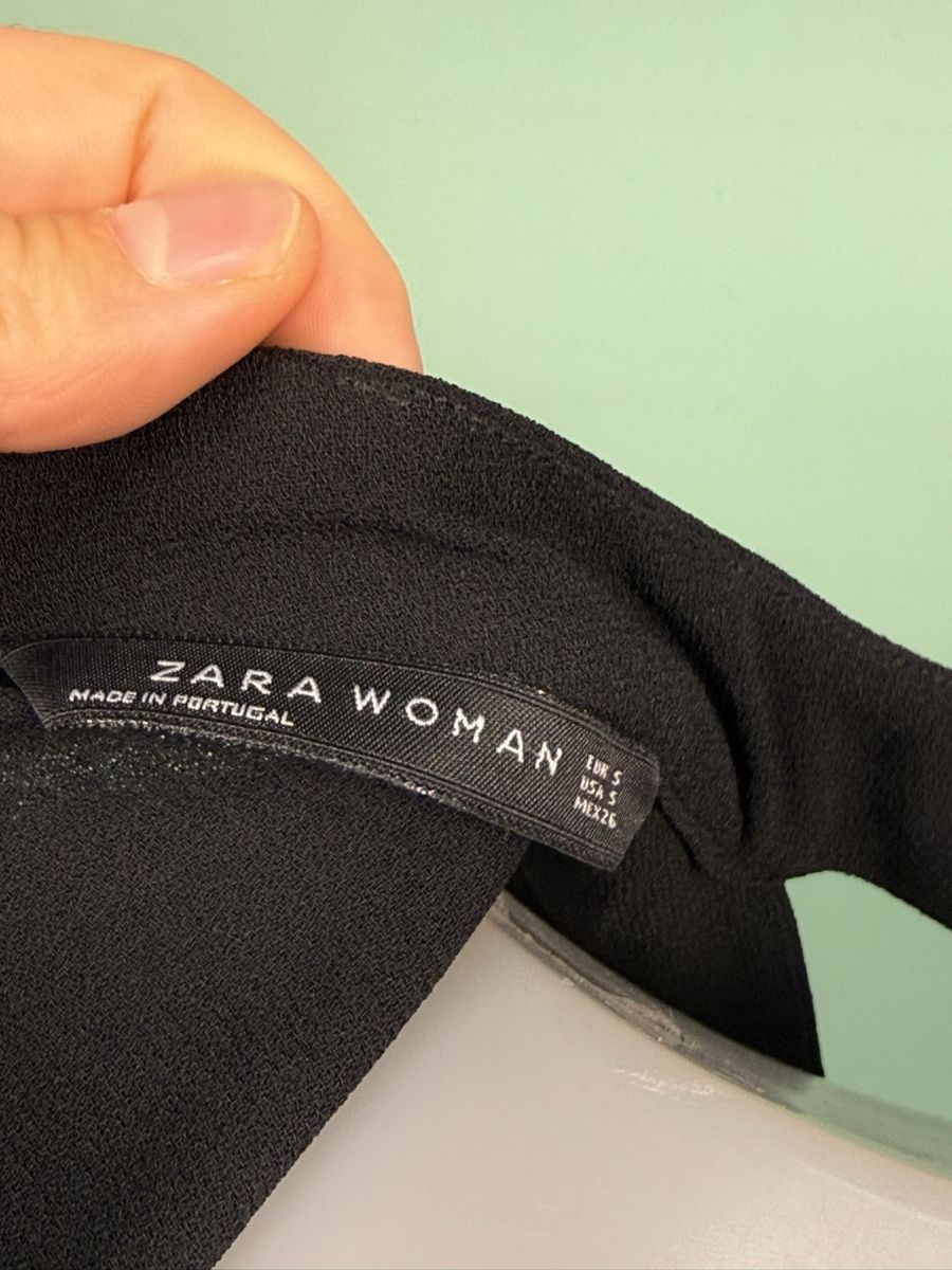 Zara Vestiti: Zara Kleid schwarz – Usato da Schlieren venduto da mor_v7yk 2