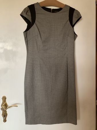Robe 👗 Zara taille L en excellent 🤩 état.