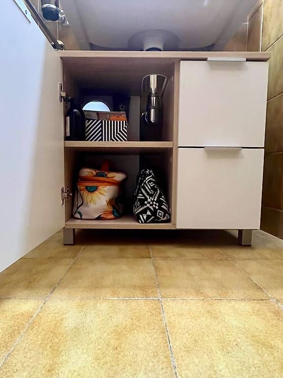 Mobili per bagno: Mobile bagno – Usato da Sorengo venduto da LaVale 3