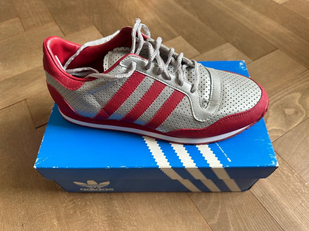 Vintage Adidas Galaxy ungetragen in Originalschachtel Comprare su Ricardo