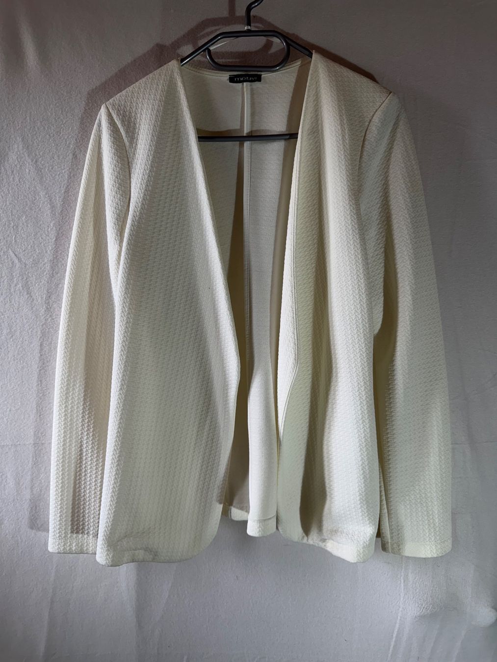 Giacche: Schöne weisse Jacke von Motive – Usato da Grosswangen venduto da second_hand_dress