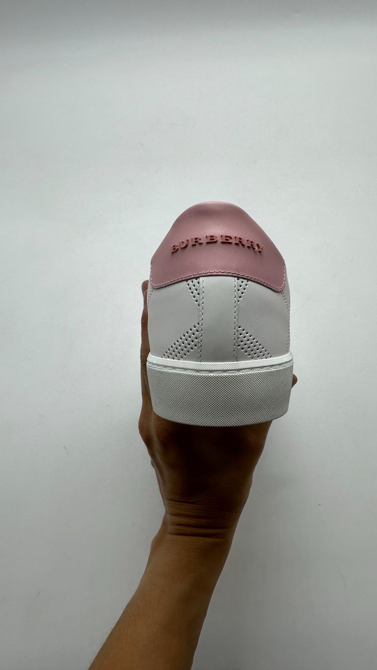 Burberry Chaussures femmes: Sneakers Burberry – Neuf avec emballage d'origine à Lugano par juledo 1