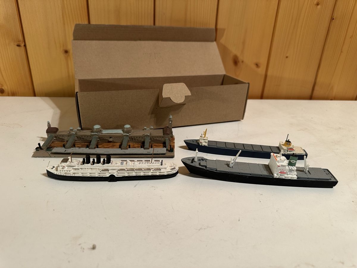Kit di modellismo & Modellini statici: 4 stk model Schiffen – Usato da Dietikon venduto da moradi24 1