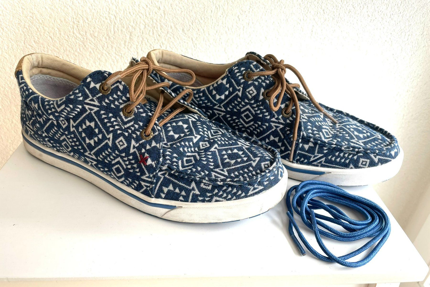 Scarpe da donna: Twisted X Hooey Loper Western Sneaker Multi Pattern Damen 40 – Usato da Frutigen venduto da stusan 3