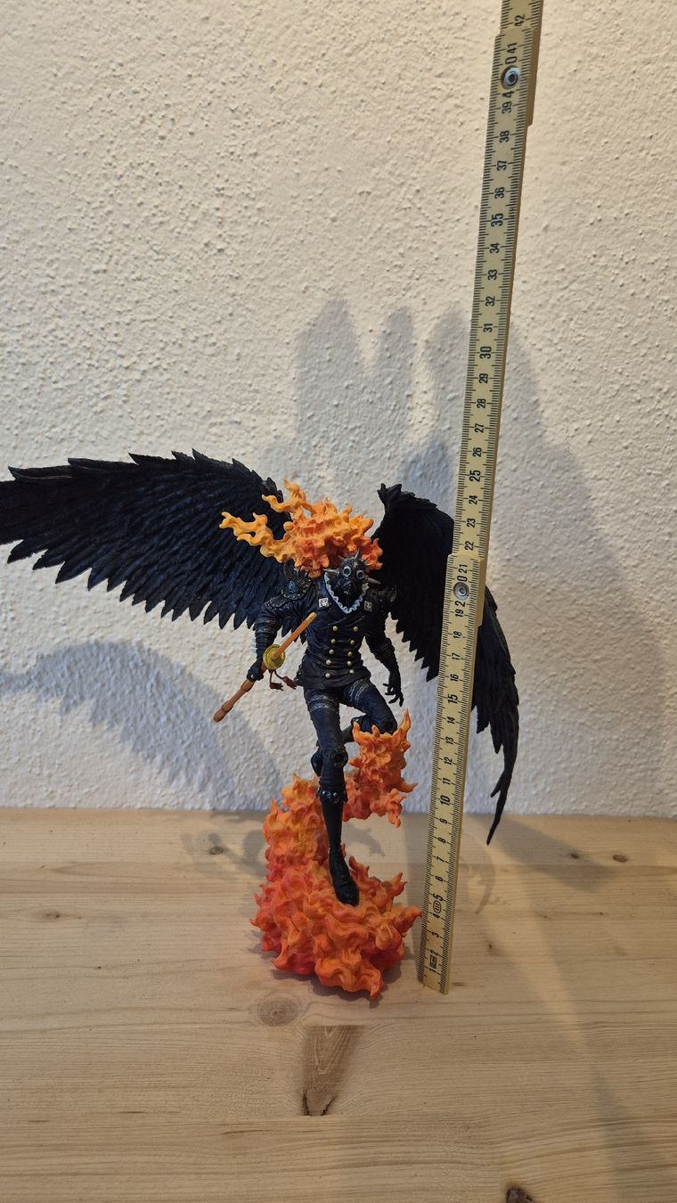 Statuette: One Piece King Anime Figurine – Usato da Aadorf venduto da Siddhu 3