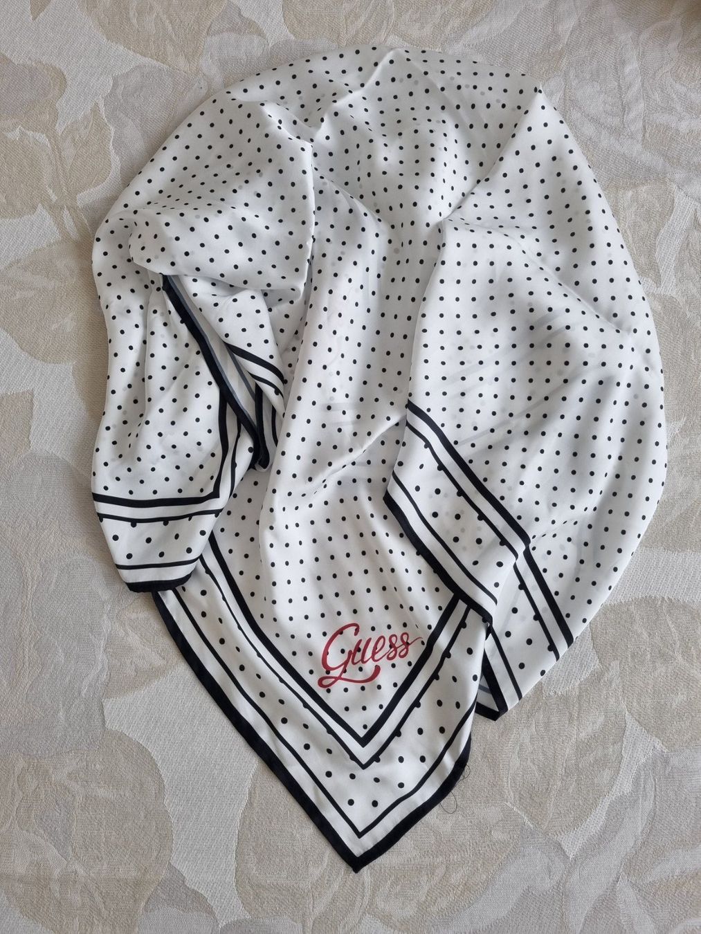 Guess Foulard & Sciarpe: Foulard Guess Halstuch Schal – Nuovo (secondo la descrizione) da Watt venduto da fra_tad 1