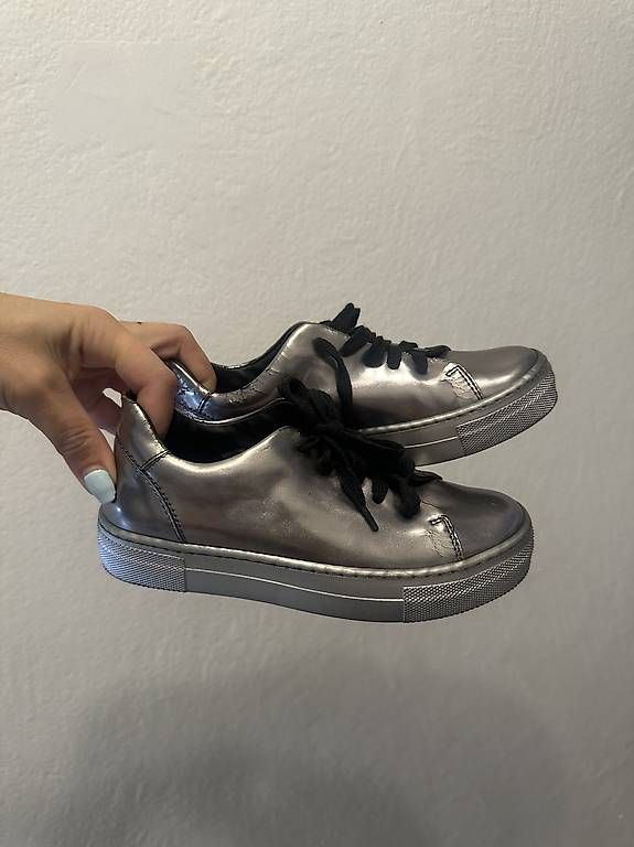 Chaussures femmes: Vendo scarpe bimba   – D'occasion à Canobbio par BellaS.