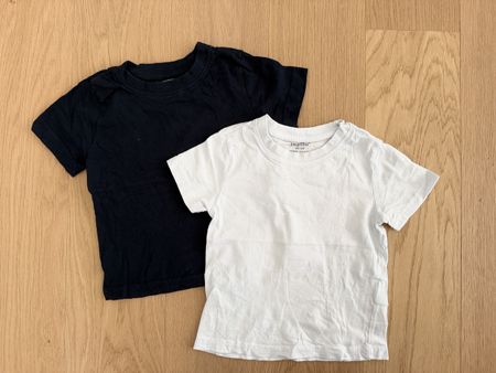 2x T-Shirt Gr. 98/104