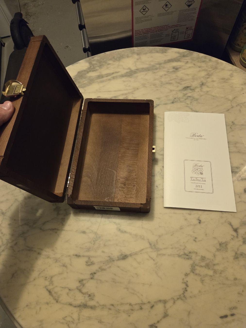 Transportkisten: Berta Grappa Invecchiata Edle Original Holzkiste – Gebraucht aus St. Gallen von ili_th6v